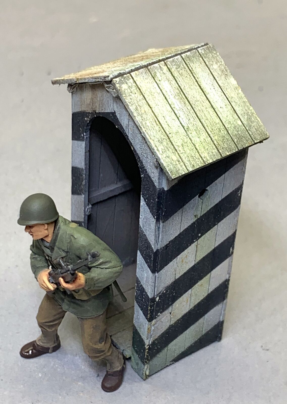 Metal Models Sentry Box FoG Models 1/35 scale laser cut wooden sentry box WW2 German Schilderh ...
