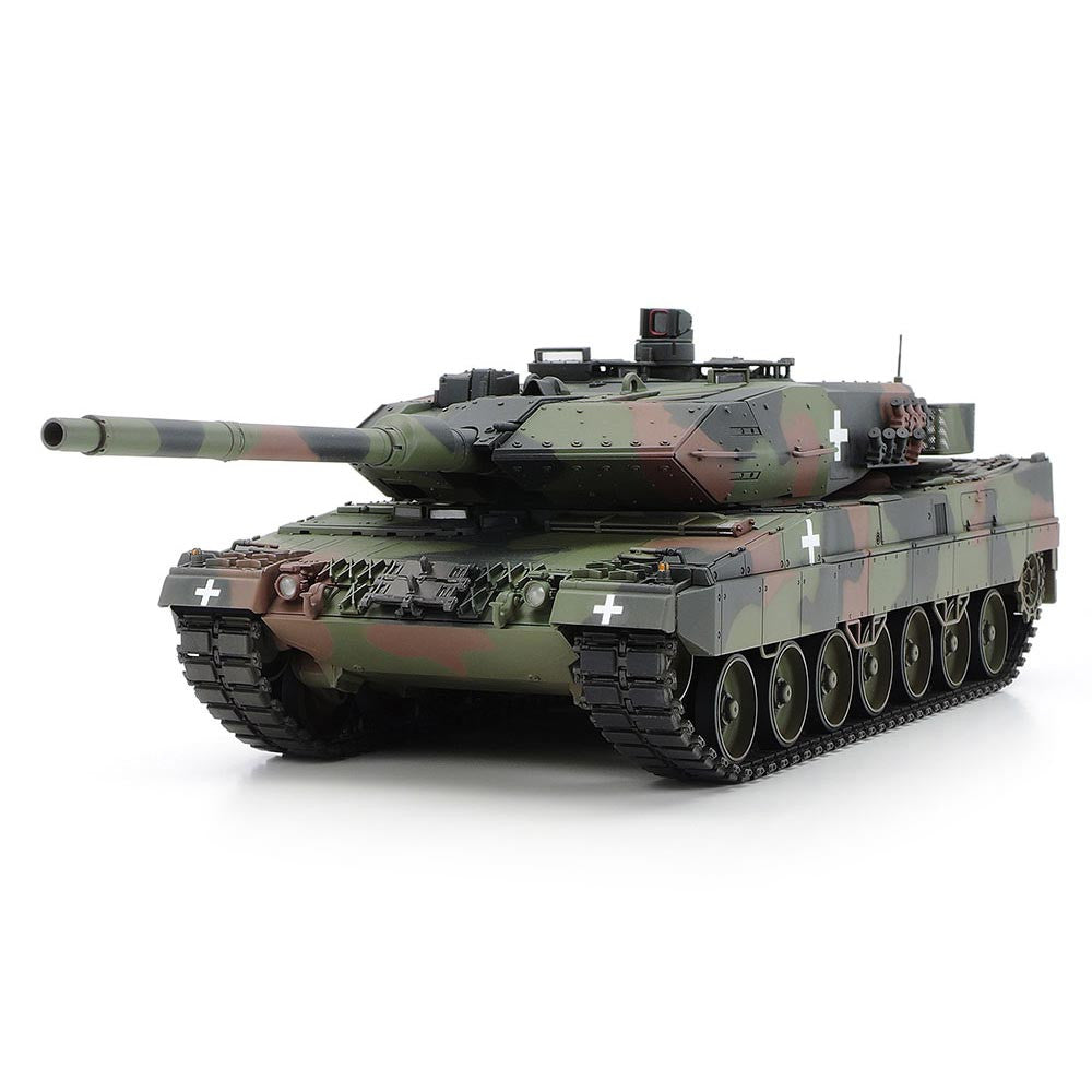 Field Mbt Tamiya Ltd Edition 1/35 scale Ukranian Leopard 2A6 MBT tank | Fields of ...