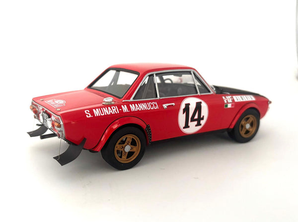 Italeri 1/24 scale Lancia Fulvia Rally car model kit