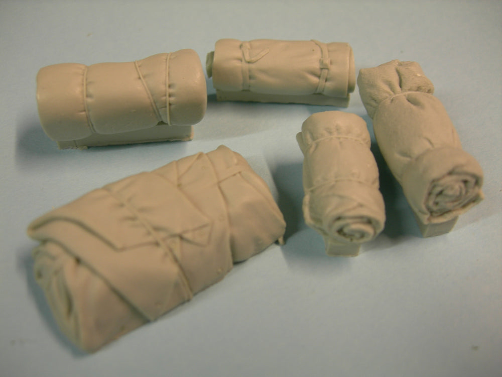 HFS 1/35 Stowage set #3 WW2 British Tarpaulins and Canvas rolls 5 pce set