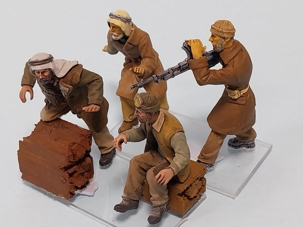 1/35 scale WW2 British LRDG truck crew (4 Figs)