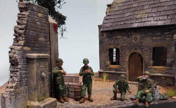 1/35 scale WW2 US GI's eating (4 Fig set)