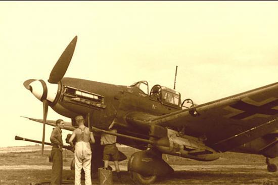 Italeri 1/72 WW2 German JU-87G-2 KANONENVOGEL aircraft model kit