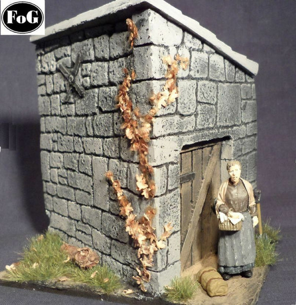 FoG Models 1/35 Scale Farm Building/Out house (2 walls and roof section)