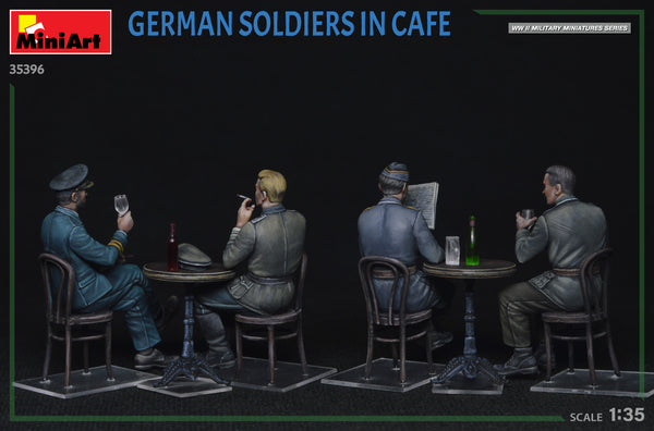 Miniart 1/35 WW2 German Soldiers in Cafe