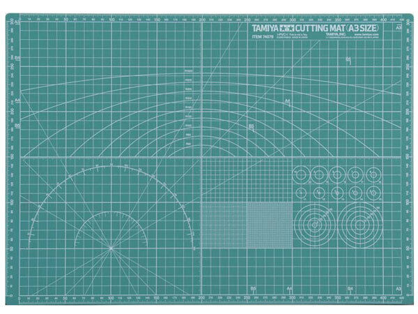 TAMIYA TOOLS / ACCESSORIES - CUTTING MAT A3