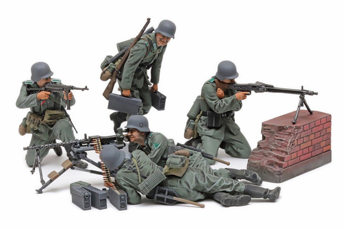 SOGA MINIATURES 1/35 German Paratroopers at The Airfield Vol.2 EUR 13 SOGA MINIATURES 1/35 German Paratroopers at The Airfield Vol.2 EUR 13