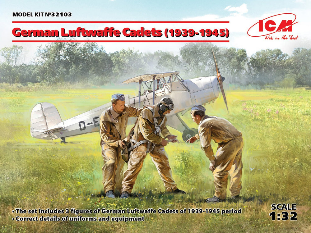ICM 1/32 WW2 German Luftwaffe Cadets (1939-1945) (3 figures)
