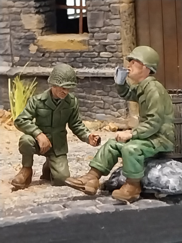 1/35 scale WW2 US GI's Chow time #2