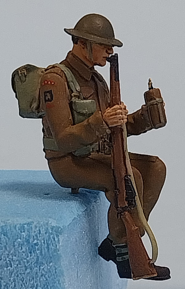 Homefront 1/35 scale WW2 British Infantry sitting #2