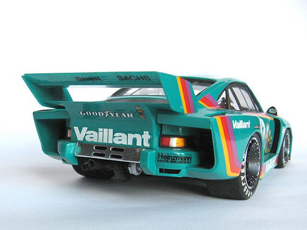 Tamiya 1/20 Porsche 935 Vaillant racing car model kit