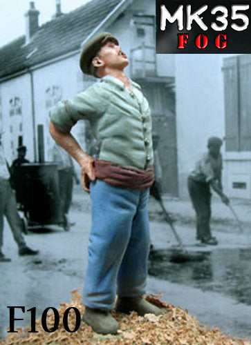 MK35 FoG models 1/35 Scale Civilian having backache