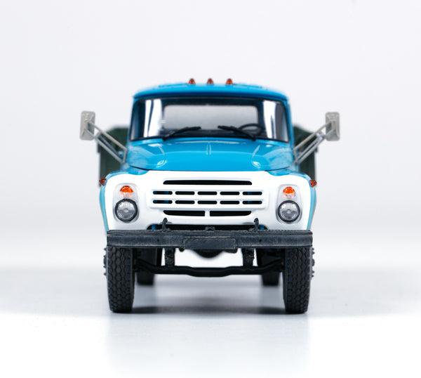 ZVEZDA 1/35 MILITARY Russian ZIL-130 Soviet Truck