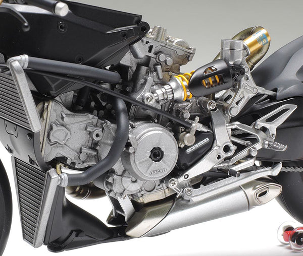 TAMIYA 1/12 Scale BIKES DUCATI 1199 PANIGALE S motorbike model kit