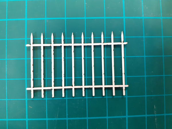 135 scale Laser cut railings - 50mm long 32mm high