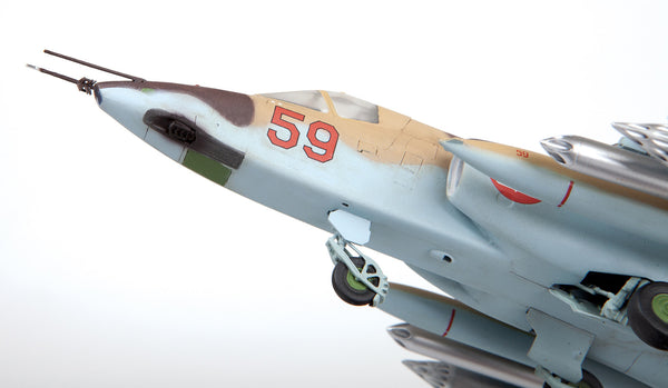 Zvezda 1/72 scale Soviet Attack Aircraft SU-25 “Frogfoot”