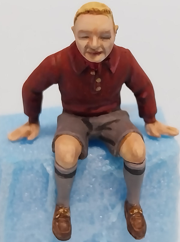 MK35 FoG models 1/35 Scale Child sitting Boy #2