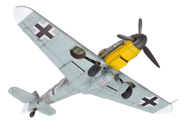 Tamiya 1/72 Scale WW2 German Messerschmitt Bf109 G-6 fighter aircraft model kit