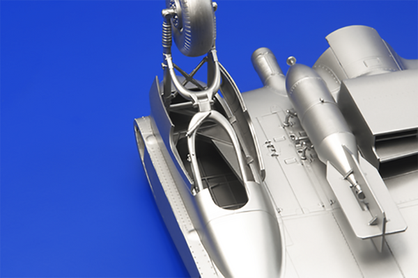 TAMIYA 1/48 Scale AIRCRAFT WW2 Soviet Russian ILYUSHIN IL-2 STURMOVIK