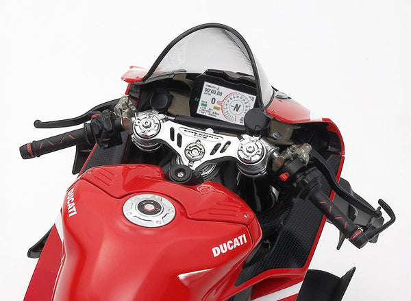Tamiya 1/35 scale BIKES Ducati Superleggera V4 with Racing Kit motorbike model