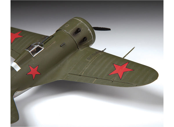 Zvezda 1/48 Scale WW2 Russian I-16 Soviet Fighter plane model kit