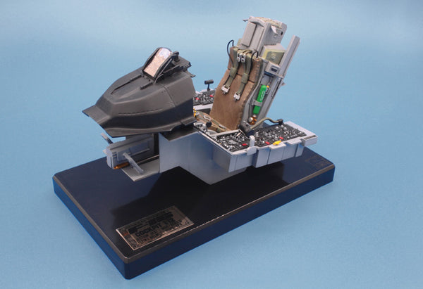 Italeri 1/12 scale General-Dynamics F-16 Cockpit