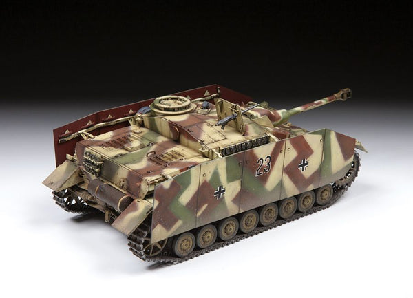 Zvezda 1/35 WW2 German STUG IV tank model kit