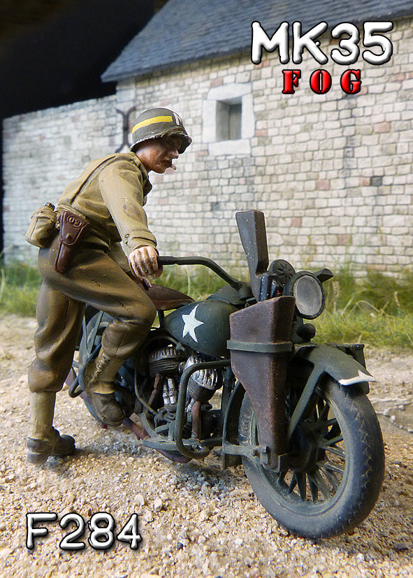 MK35 FoG models 1/35 Scale resin model kit WW2 US MP Starting His Motorcycle (Figure Only)