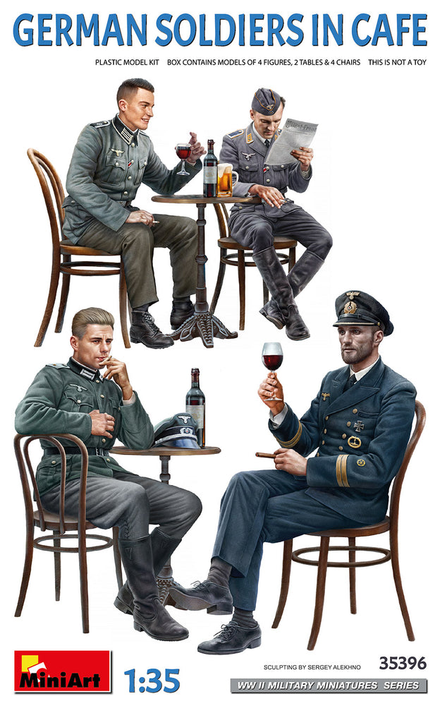Miniart 1/35 WW2 German Soldiers in Cafe