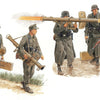 DRAGON 1/35 MILITARY WW2 German Anti-Tank Team with Panzerschreck (Gen2) 4 Figures