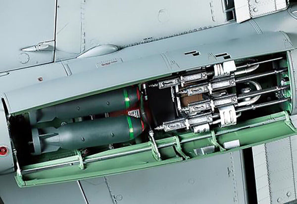 TAMIYA 1/32 SCALE AIRCRAFT WW2 RAF MOSQUITO FB MK VI model kit