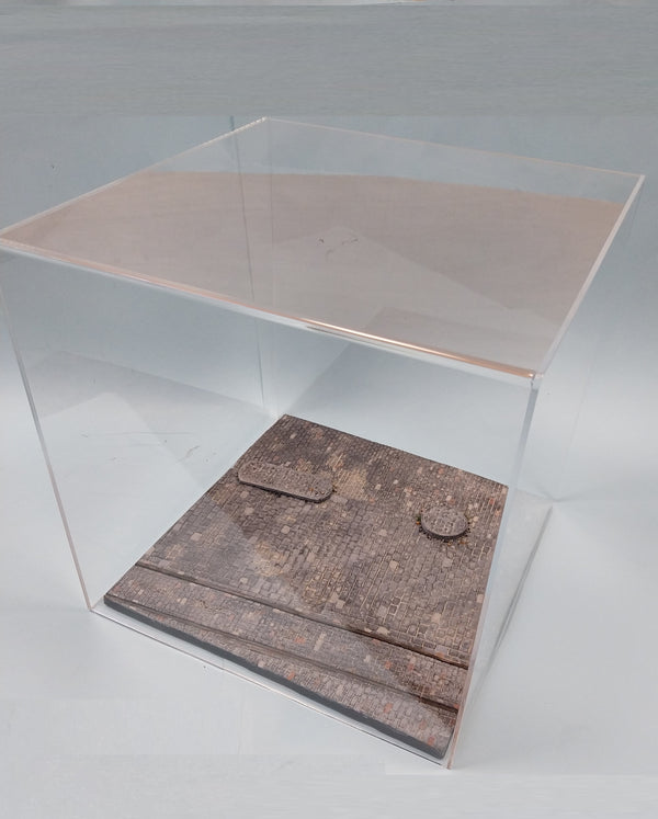 FoG Models display case #3 – 31cm x 31cm x 31cm high