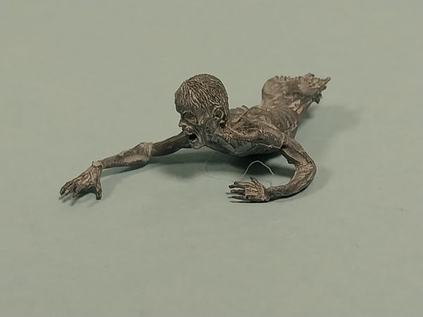 1/35 Scale resin model kit Zombie Crawler