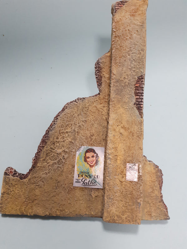 FoG Models 1/35 scale Chimney left standing Ruined building section