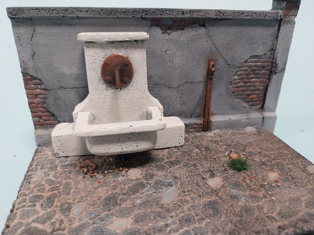 FoG Models 1/35 scale Drinking fountain diorama set 135mm x 90mm