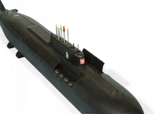 Zvezda 1/350 K-141 'Kursk' Soviet Nuclear Submarine