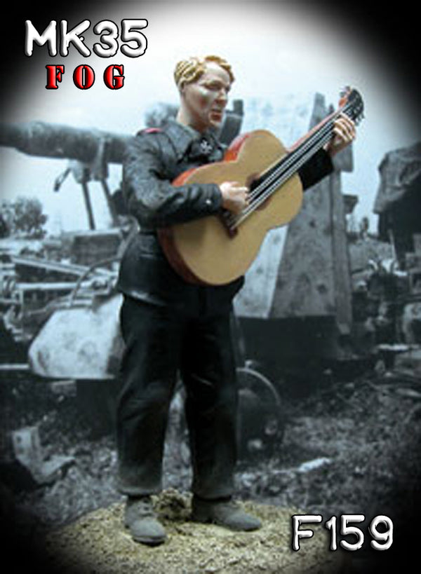 MK35 FoG models 1/35 Scale WW2 German tank commander playing guitar