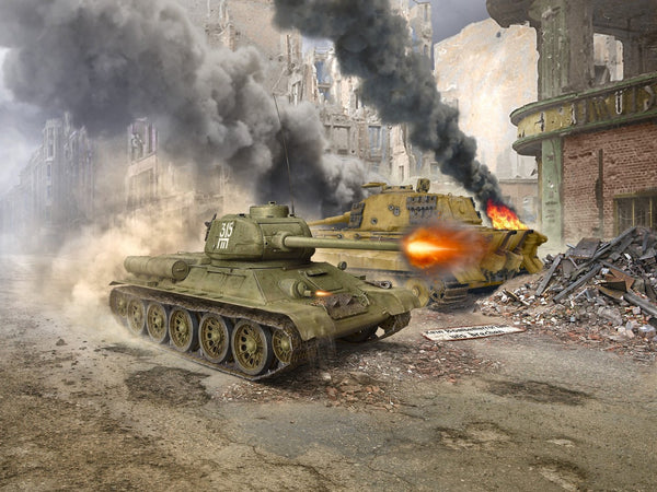 ICM 1/35 WW2 Battle of Berlin (April 1945) (T-34-85, King Tiger)