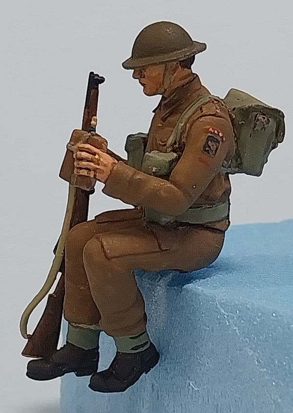 Homefront 1/35 scale WW2 British Infantry sitting #2