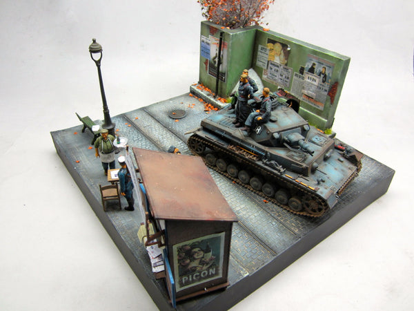 FoG Models 1/35 European street and wall Diorama display base 160mm x 80mm