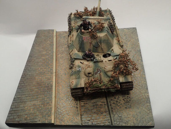 FoG models 1/35 Scale Diorama Base No.12 Cobbled street section 235mm x 230mm