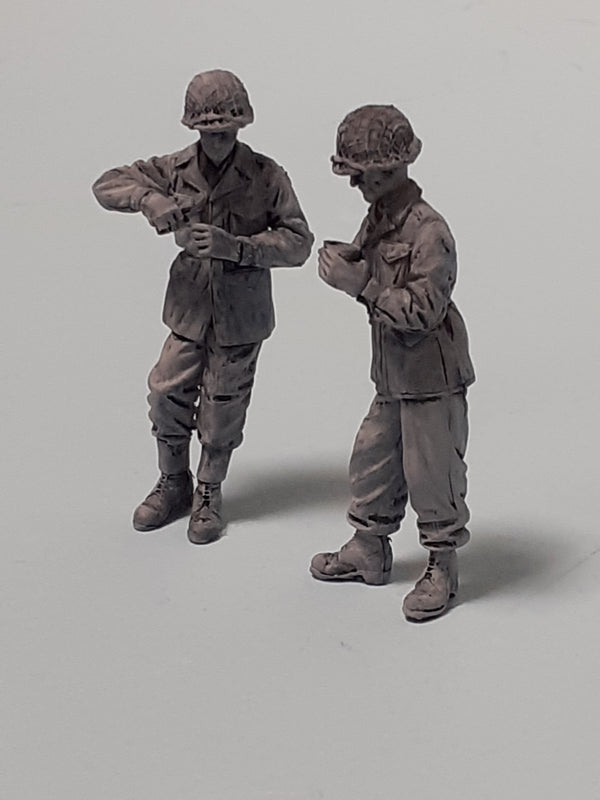 1/35 scale WW2 US GI's Chow time #1