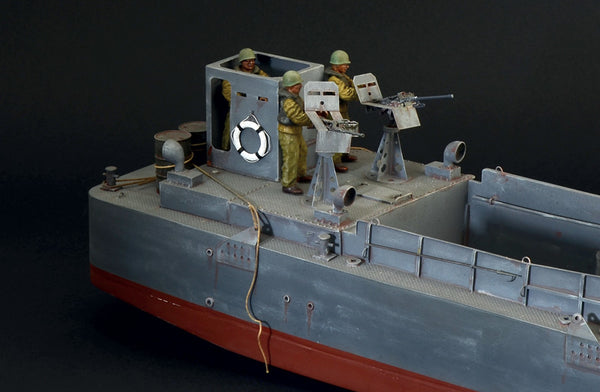 Italeri 1/35 WW2 Allied US Landing craft LCM3 boat model kit D-Day release