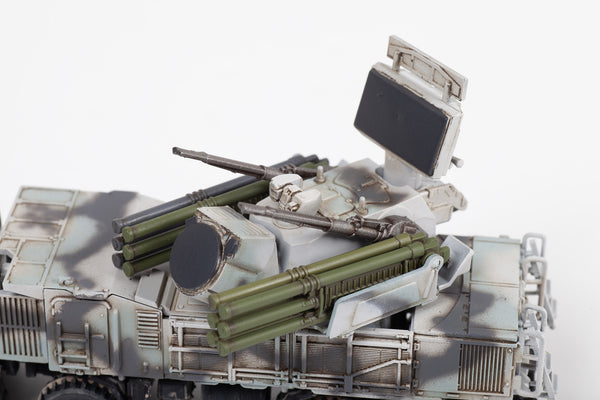 Zvezda 1/100 scale Soviet Russian Self-Propelled Anti-Aircraft System “SA-22 Greyhound”