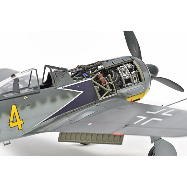 Zoukei Mura 1/32 WW2 Focke Wulf Fw190 A-4 w/Siegfried Schnell Figure