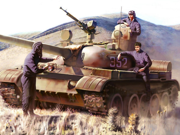 ICM 1/35 Cold War Soviet Tank Crew (1979-1988) (3 tankmen)