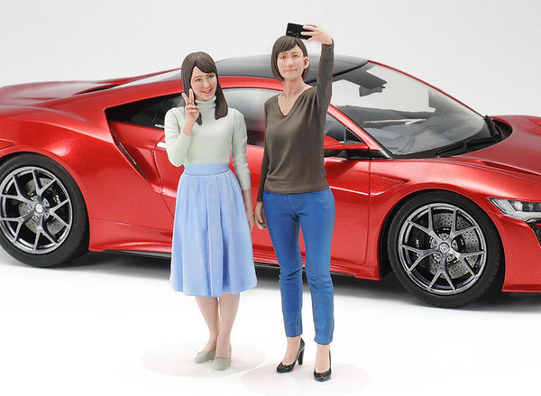 Tamiya 1/24 Scale CAMPUS FRIENDS II MODERN FIGURES