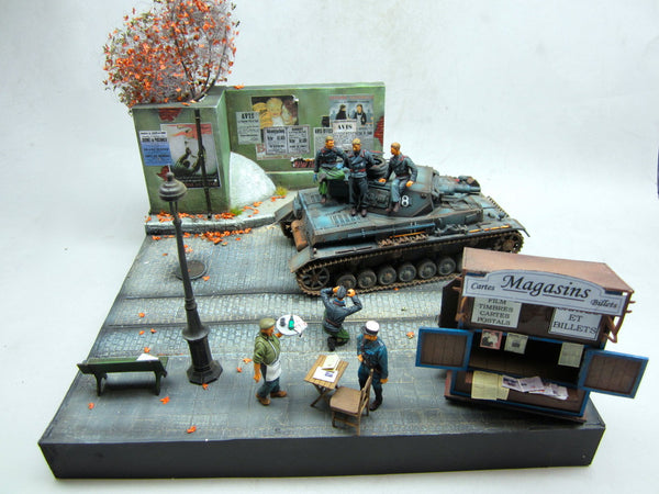 FoG Models 1/35 European street and wall Diorama display base 160mm x 80mm