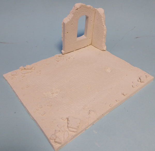 FoG Models 1/35 Scale diorama base with ruined walls 260mm x 200mm