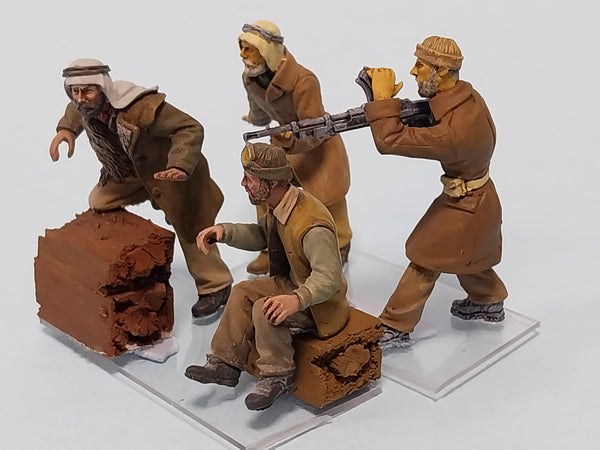 1/35 scale WW2 British LRDG truck crew (4 Figs)